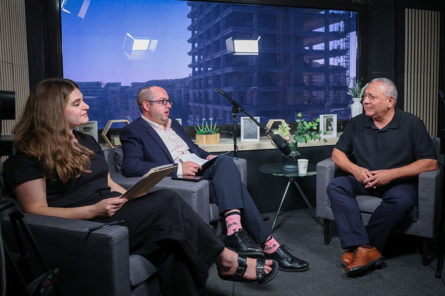 Keshet Neev and Zvika Klein interviewing Gadi Eisenkot in The Jerusalem Post studio